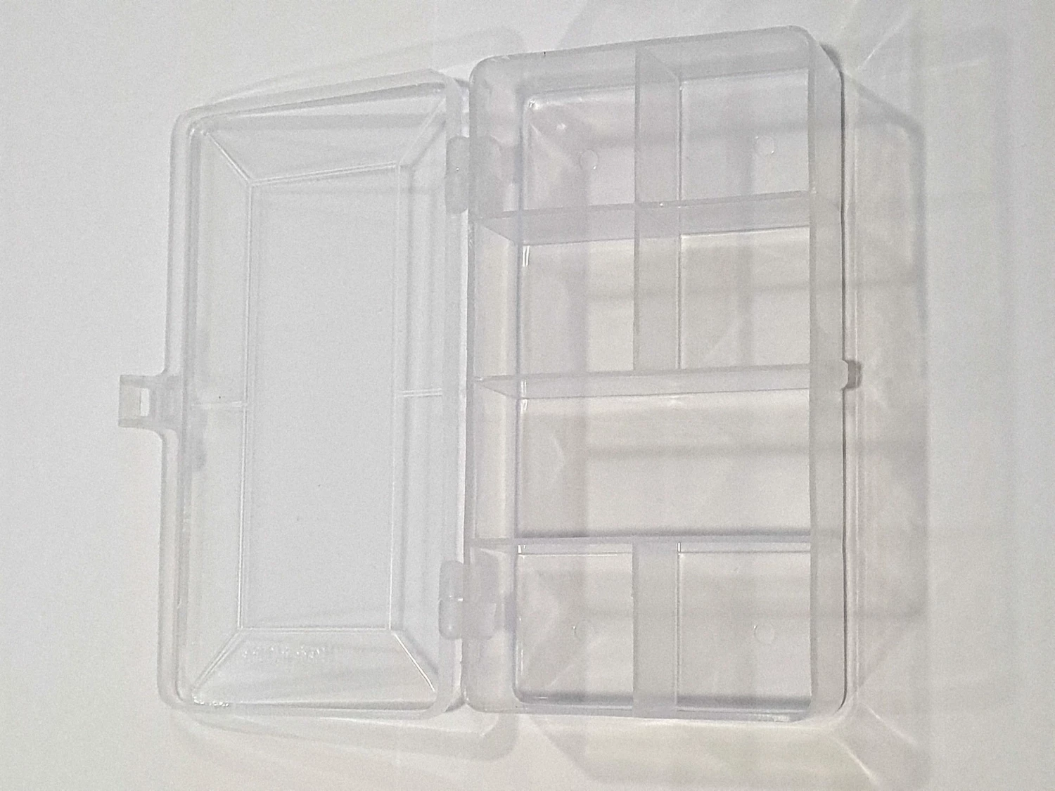 Stillwater 7 Compartment Box 13.3 x 7.2 x 2.9cm 1 Stillwater 7 Compartment Box 13.3 x 7.2 x 2.9cm