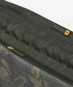 Prologic Camo Floating Retainer-Weigh Sling -Glasgow Angling camo floating retainer weigh sling detailing scaled