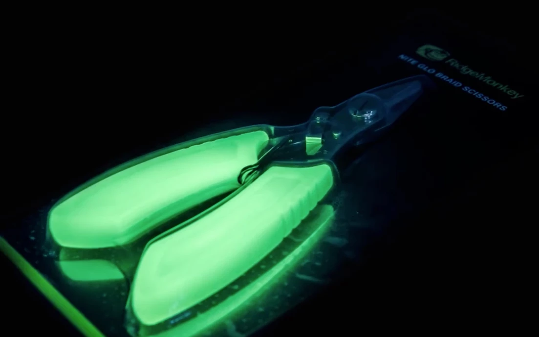 RidgeMonkey Nite-Glo Braid Scissors 4 RidgeMonkey Nite-Glo Braid Scissors - Image 4