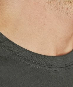 Seeland Outdoor 2-pack T-Shirt Raven + Pine Green -Glasgow Angling outdoor 2 pack t shirt closeup 3