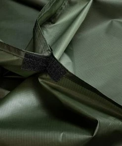 Mil-Com Poncho -Glasgow Angling poncho olive green closeup 1