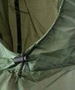 Mil-Com Poncho -Glasgow Angling poncho olive green closeup 3