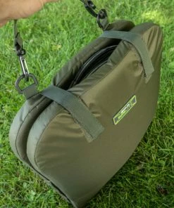 Korum Supa Lite Fast Mat -Glasgow Angling supa20lite20fast20mat20carry20handle